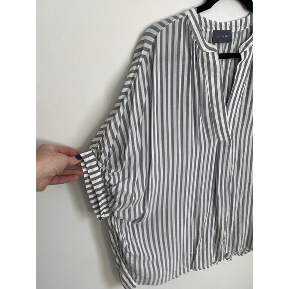 Hudson Gray Oversized top size small - Picture 2 of 5